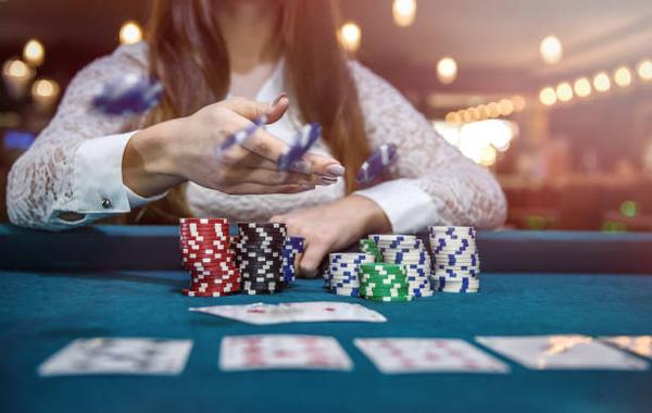 Tips for choosing most rewarding games while playing mega888 slots.
